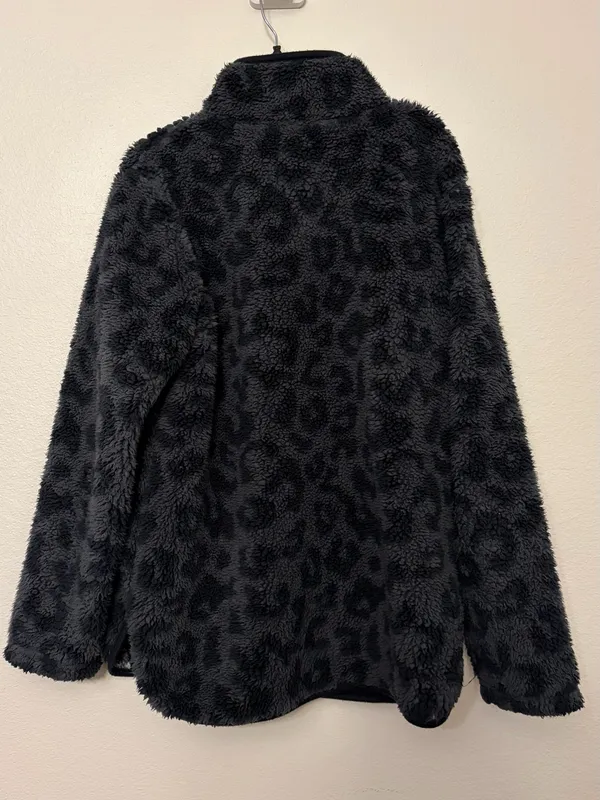 Member's Mark Cozy Sherpa Leopard Print Fleece Snap Button Jacket Medium - Image 2