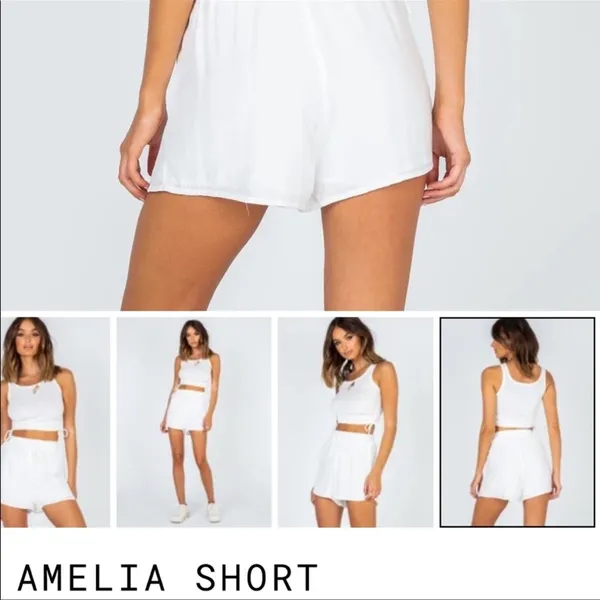 EUC Princess Polly Amelia Shorts White Lined sz 0 - Image 2