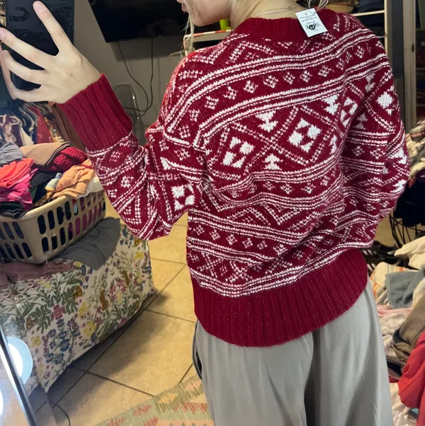 American Eagle Sweater - Image 2