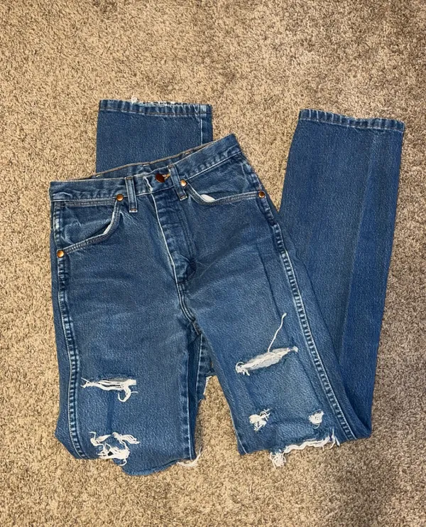 Wrangler Distressed Jeans - Image 2