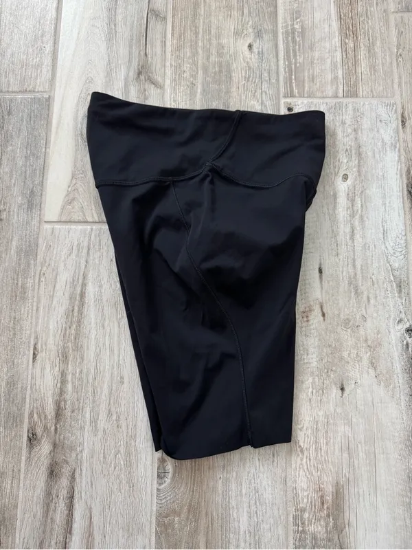 Lululemon Base Pace High-Rise Short 8" Black Size 6 NWOT - Image 10