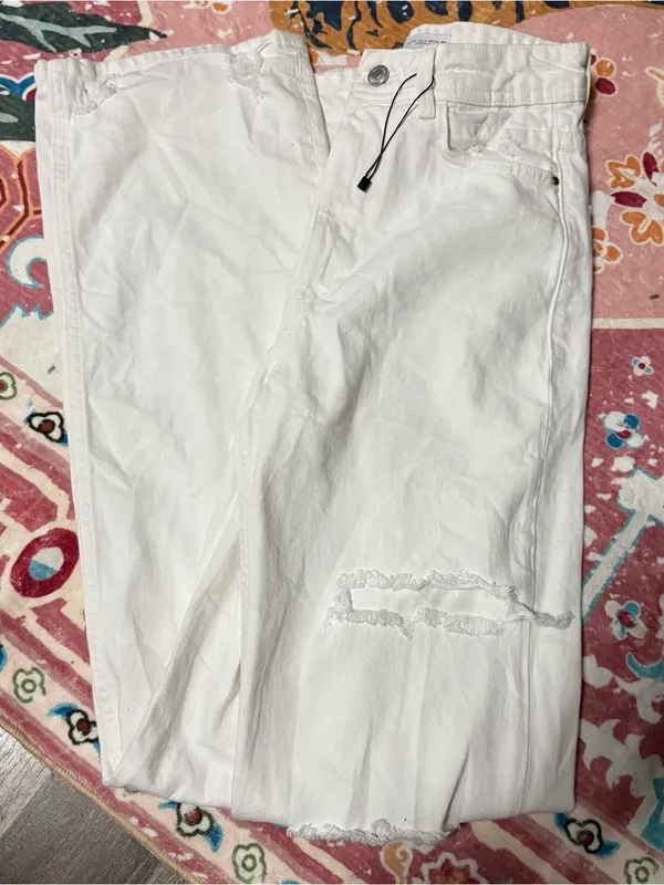 Zara White Distressed Straight Jeans - Image 6