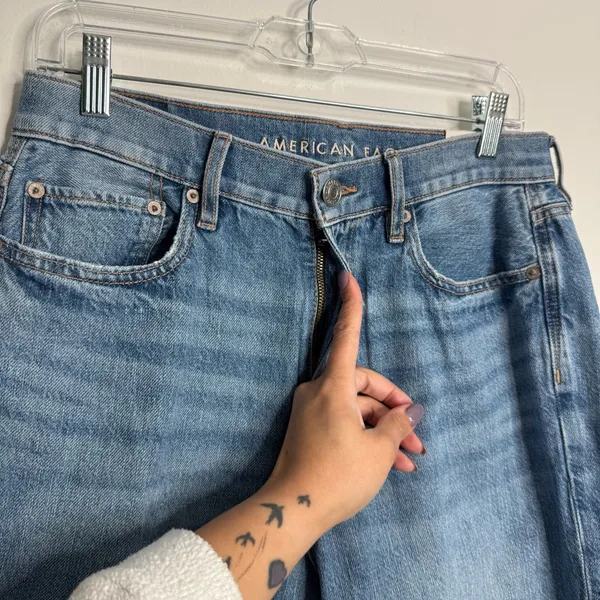American Eagle Comfort Stretch Waistband Highest‎ Rise 90's Flare 3278 10 Short - Image 3