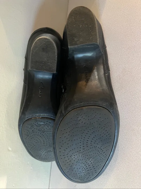 CLARK heel size 7.5 women’s black low shooties academia - Image 11