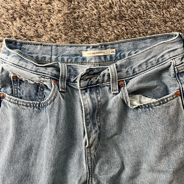 Mid wash denim Levi’s low pros straight jeans - Image 5