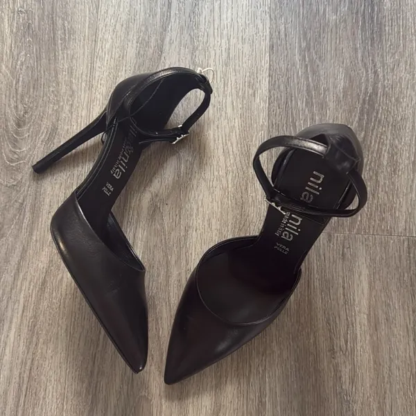 Nila & Nila Black Women's Heels Pointed Toe Ankle Strap Stiletto Heel Pumps - Image 3