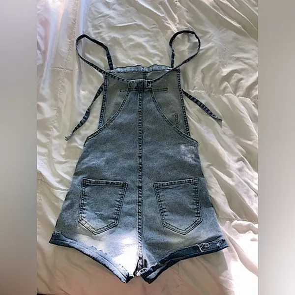 Size xs Light-wash Jean Style Romper Outfit - Image 3
