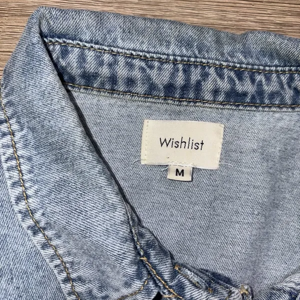 Wishlist Women's Boutique Denim Long Sleeve Button Up Size Medium - Image 2