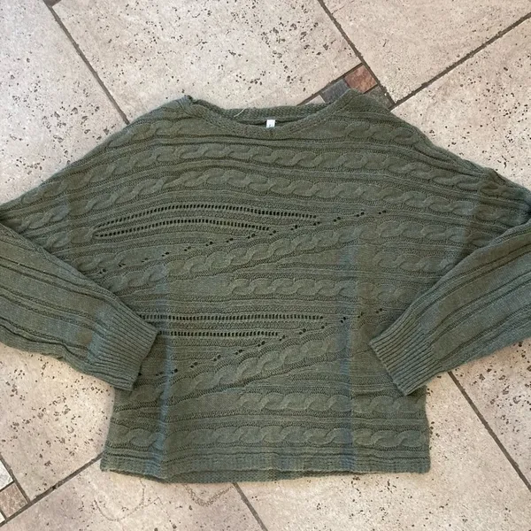 NEW Women Cable Knit Batwing Sweater - Image 8