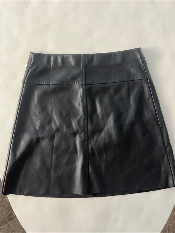 MAX STUDIO Black Faux Leather Mini Skirt A Line Soft Pull On XS $118 - Image 2