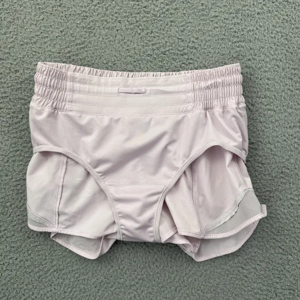 Lululemon Hotty Hot Shorts High Rise 2.5" Flush Pink Athletic Athleisure Women 4 - Image 3