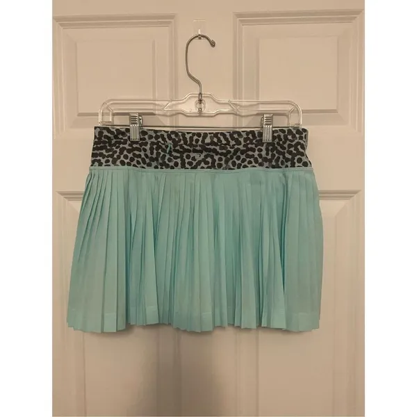 Lululemon Pleat to street skirt women’s size 6 - Image 2