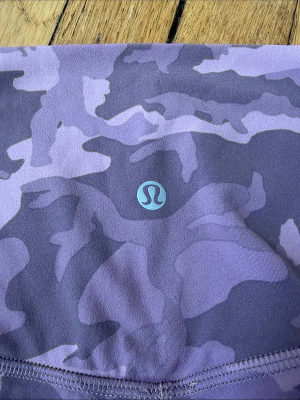 lululemon camo Purple Legging size 6 like new condition - Image 2