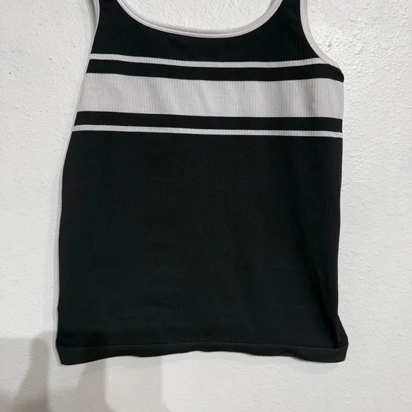 Athleta Black Ribbed Renew Seamless Square Neck Tank Top Sz S - Image 4