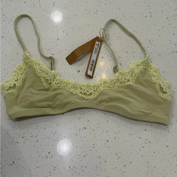 SKIMS Fits Everybody Lace Scoop Bralette - Sage $38 sold out medium - Image 2