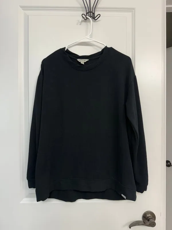 Orvis Black Fleece Crewneck Pullover High Low Hem Women’s M - Image 3