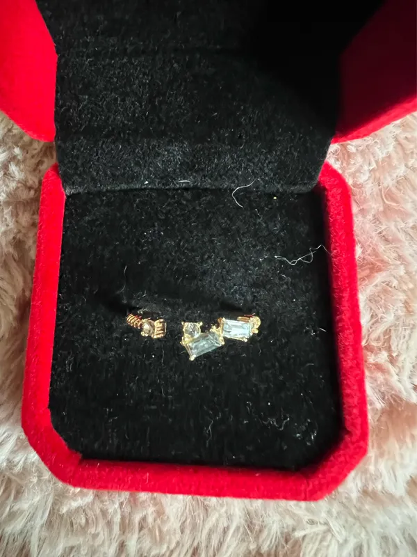 10k Plated with Gorgeous Gemstones Adjustable Ring Size 7 - Image 3