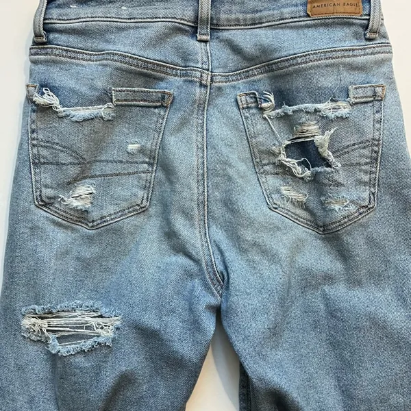 American Eagle Outfitters • Light Wash Destructed Mom Jeans - Image 3