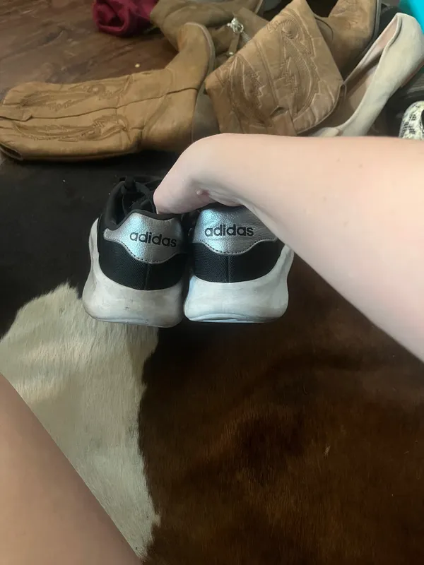 Ladies black adidas sneakers - Image 2