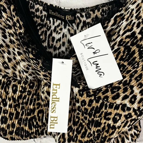 Endless Blu Holding‎ On Lace Leopard crop top size large new with tags Black - Image 9