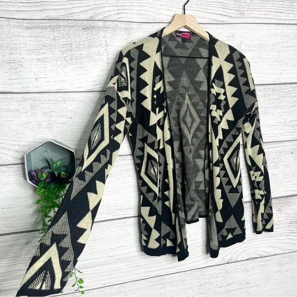 Say What? Black & Cream Aztec Open Front Cardigan Sweater Size Large Southwest - Image 3
