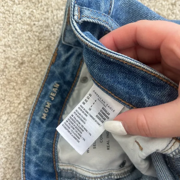Ae mom jeans - Image 2