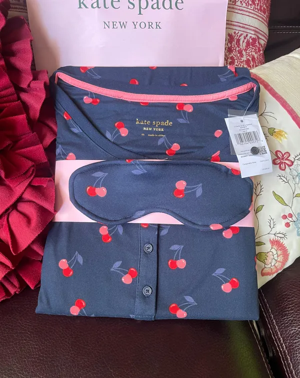 NWT henley cherry jogger set size M - Image 5