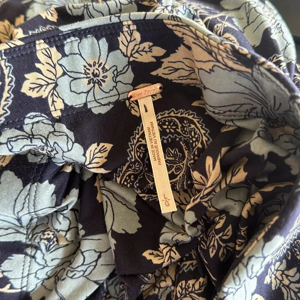 NWOT Free People Ruched Bandeau Tube Top in Blue Floral Paisley Large - Image 6