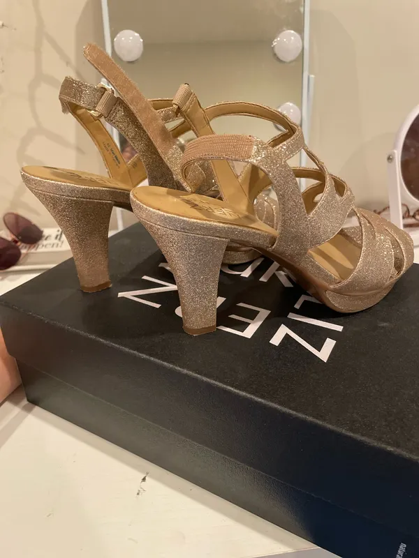 Naturalizer heels gold glitter Dianna - Image 2
