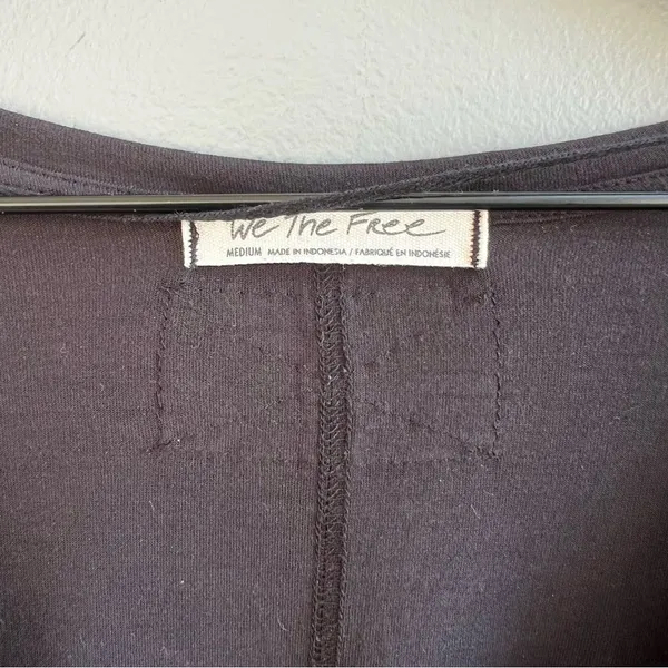 Free People Fresh and Clean Long Sleeve Tee in black Size Medium - Image 6