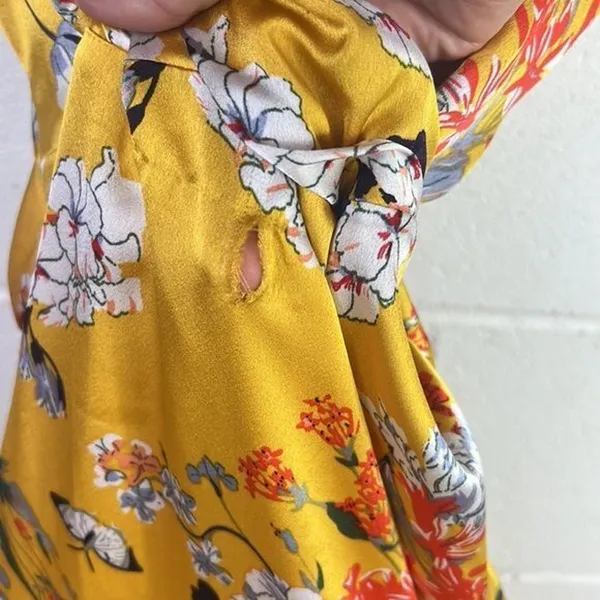 RTR Bronx and BancoNarciss Dress Sz Medium Yellow Floral asymmetrical ruffle - Image 8