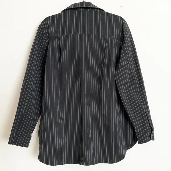 Alo Yoga Pinstripe Daylight Button Down Long Sleeve Black/Titanium XS - Image 5