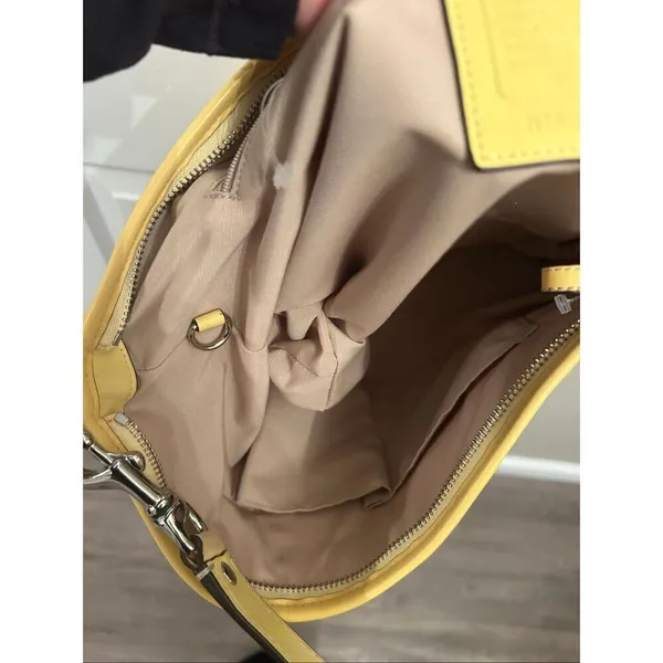 Coach F30904 Sarah Hobo Shoulder Bag Leather SV/Canary rare find boho - Image 6