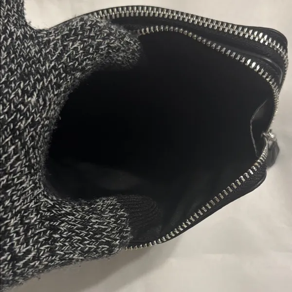 Coach Double Corner Zip Signature Wristlet Black EUC - Image 6