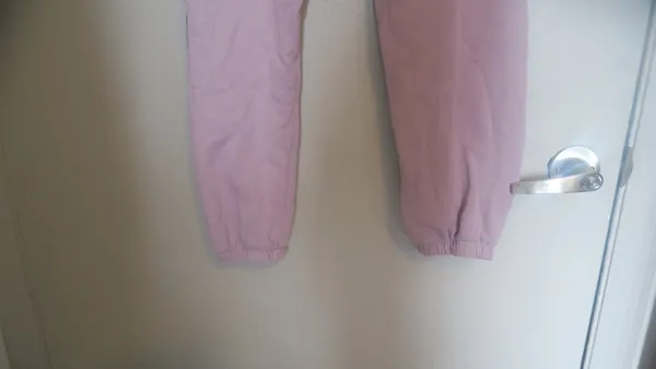 PINK Victoria's Secret outline pink on left leg jogger sweatpants in lilac light purple size medium. - Image 4