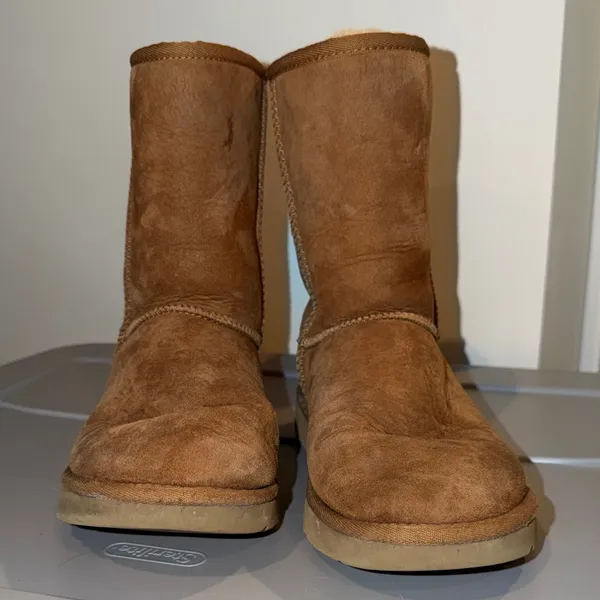 UGG Women's Brown Suede Winter Boots - Image 2