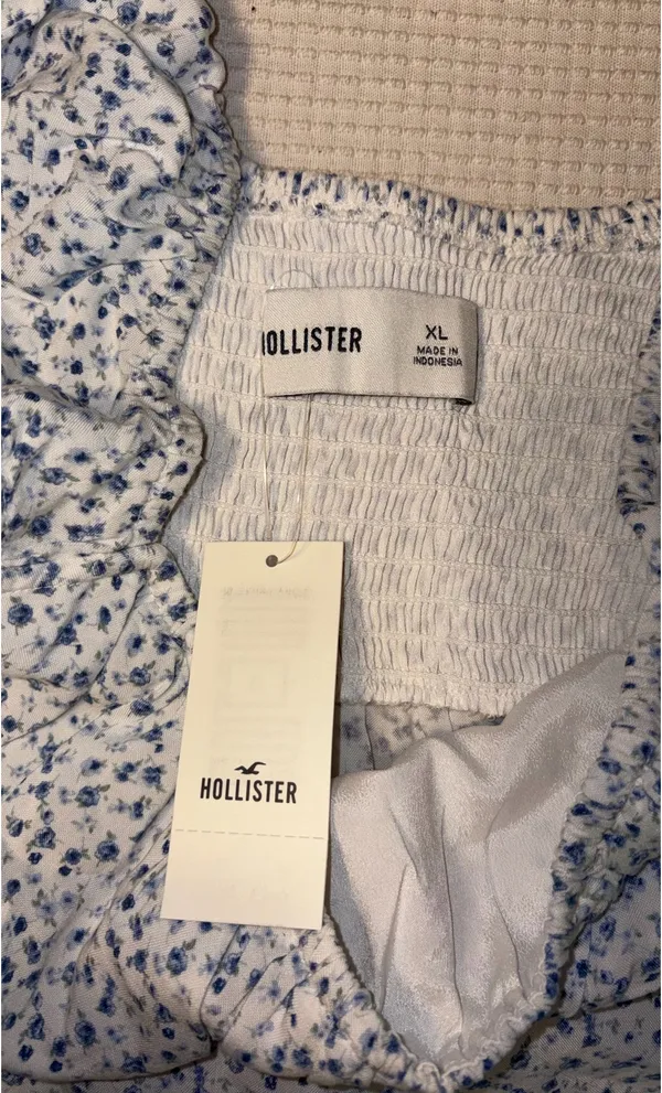 Hollister Babydoll Top - Image 3