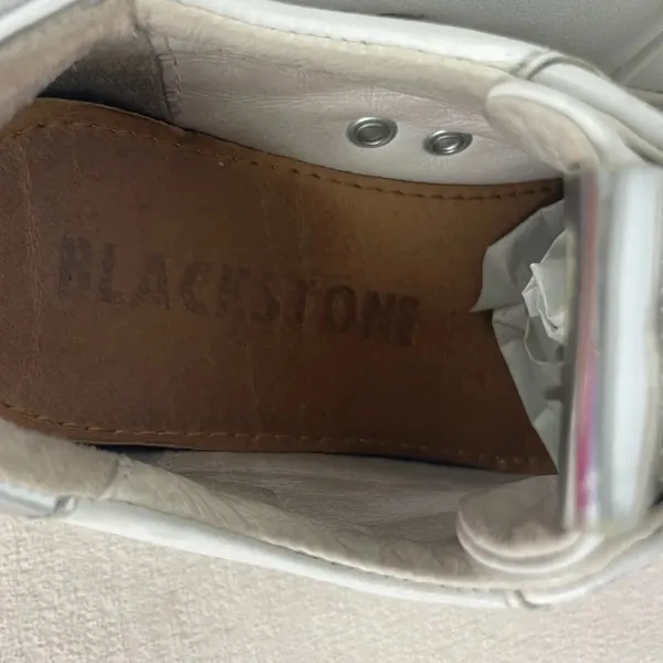 Blackstone White RL90 Low Top‎ Sneaker with Silver Accents - Image 12