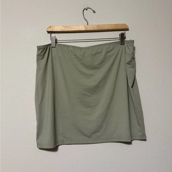 NWT Princess Polly Sage Mini Skirt - Image 3