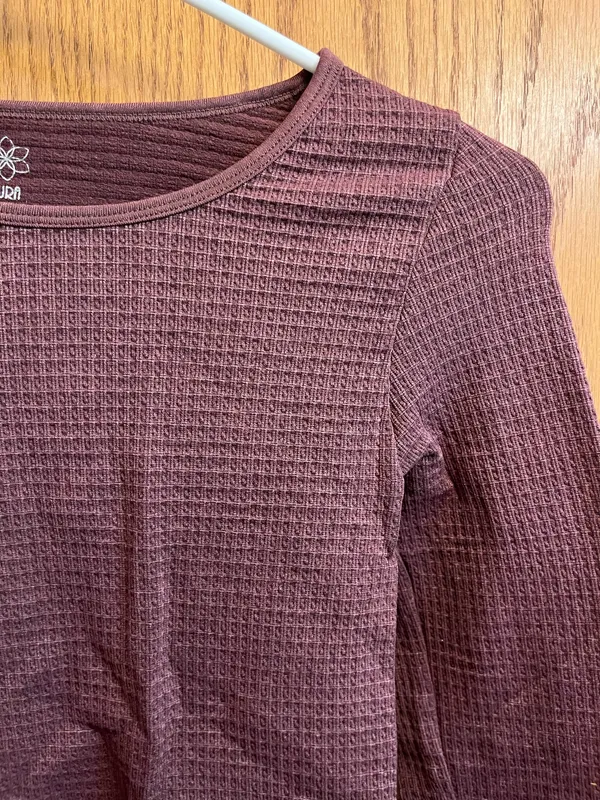 Aura Athletic Top - Image 2