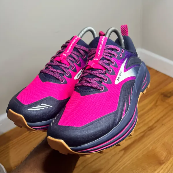 Brooks Cascadia 16 Pink Blue 1203631B425 Size 8W NO BOX - Image 15