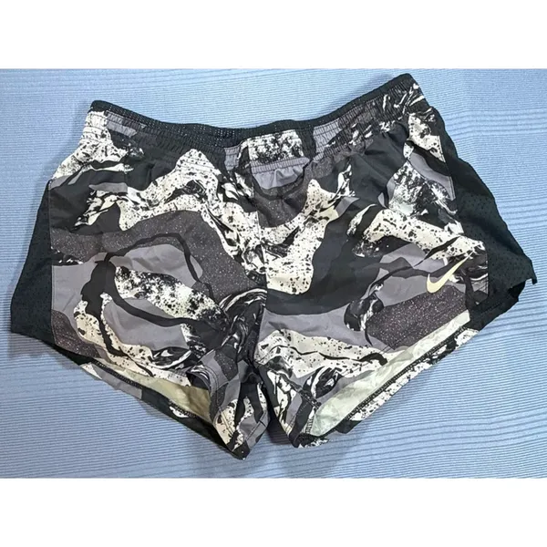 Nike DRI-fit Tempo Running Shorts Womens Small - Image 2