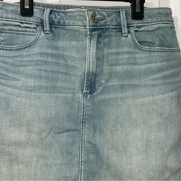 Abercrombie & Fitch Light Blue Mini Jeans Skirt(Size 28) - Image 4