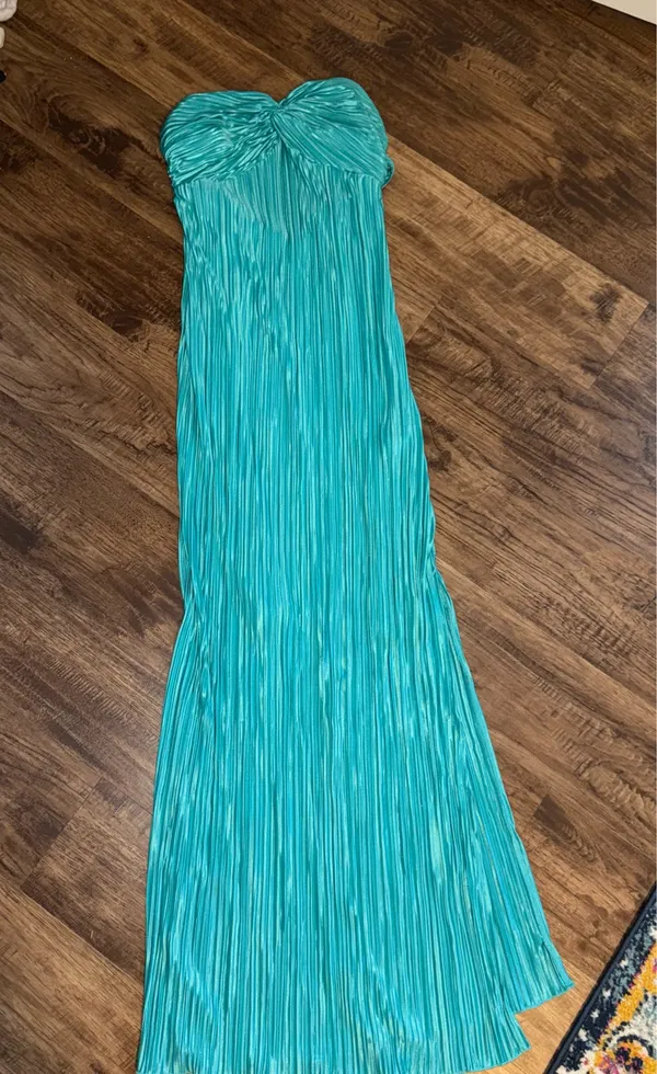 Amazon Dress - Image 2