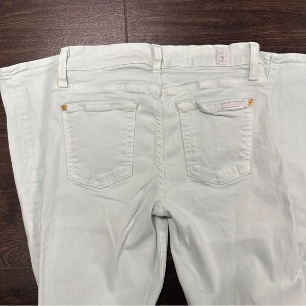 7 For All Mankind Women's Light Blue Straight Leg Jeans‎ size 26 - Image 4