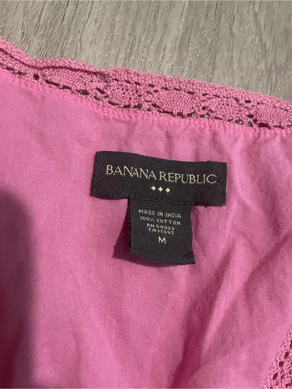 Banana Republic Pink Lace-Trim Sleeveless V-Neck Camisole - Image 2