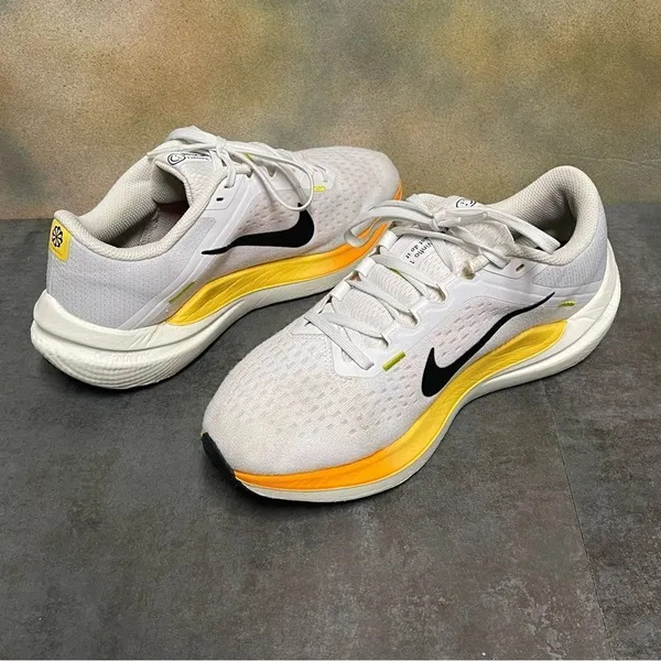Nike Zoom Winflo 10 Women's White Running Shoes Size 8.5M - Image 9