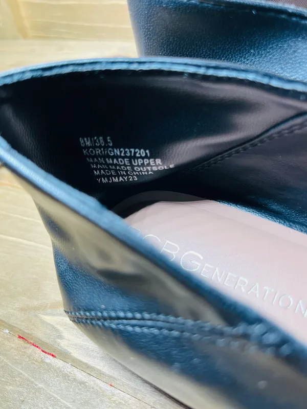 BCBGeneration New in Box Women's Black Kori Pointed Toe Bit Flats black size 8 - Image 6