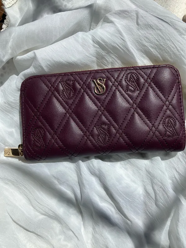 Victorias Secret quilted wallet - Image 2
