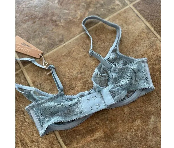 Skims Ultra Fine Lace Scoop Bra Denim Size 32C - Image 5